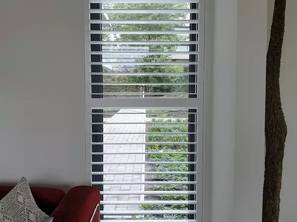 Realisatie-PuurShutters2 -  - Shutters als binnendeur - Veurne